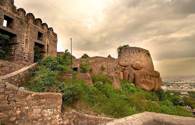 Golconda Fort in Hyderabad, India, is a remarkable historical site with a rich heritage. It's not just a fort but a symbol of the city's glorious past.